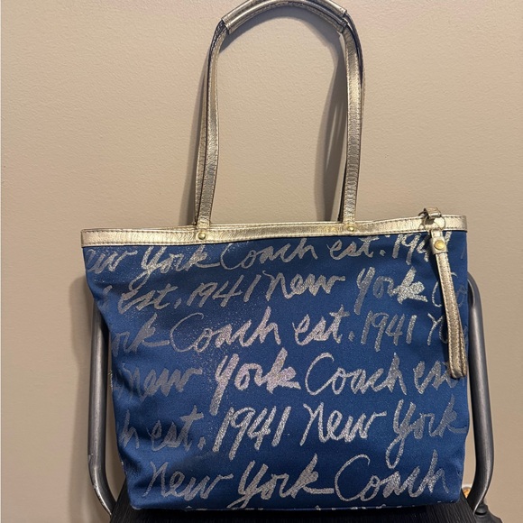 Coach Y2K Blue Gold Script Canvas Tote Shoulder Bag Hearts Charm Zip Top - Picture 10 of 16